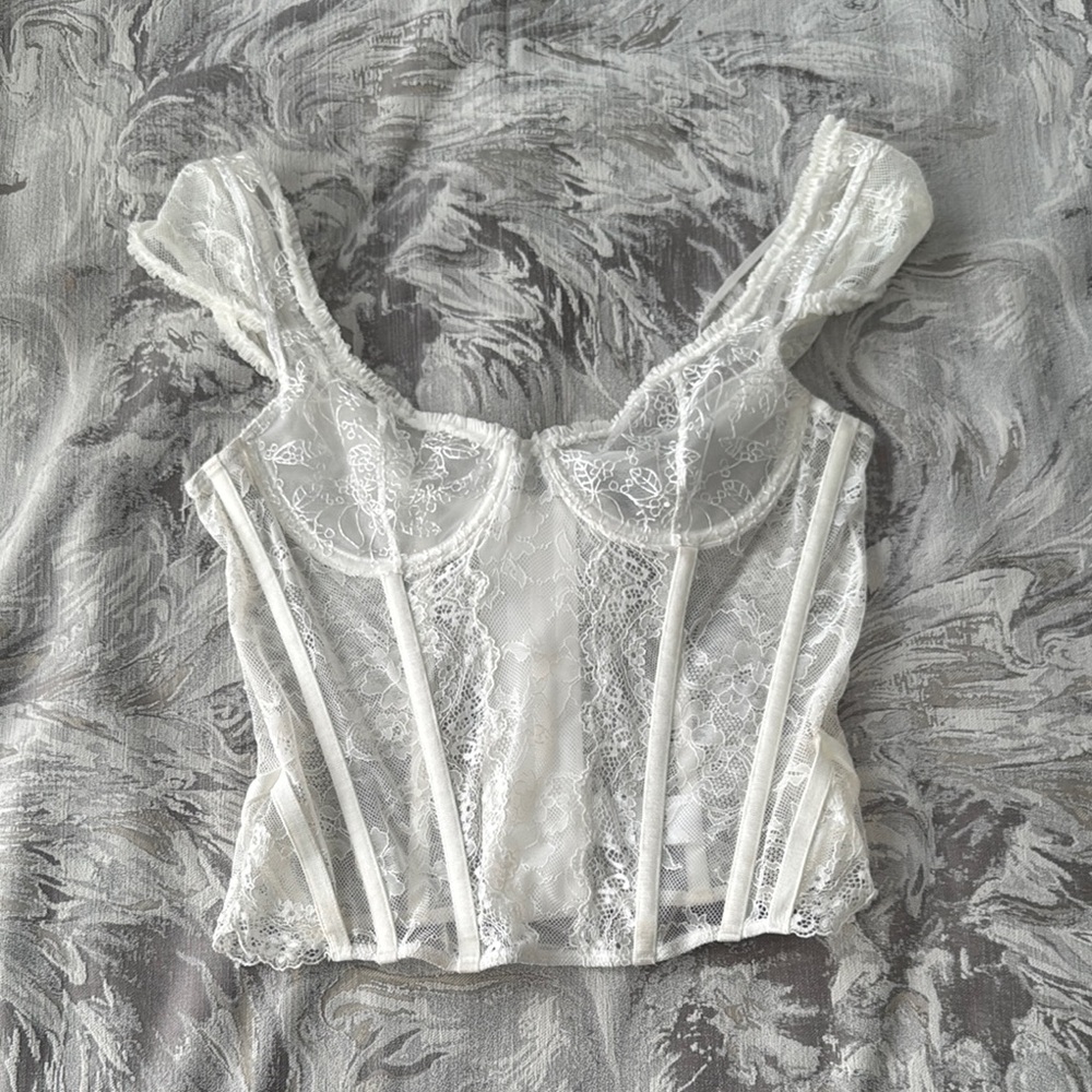 Lioness Ghost White Lace Corset